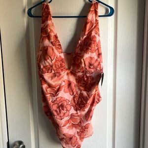 NWT Shade & Shore Hibiscus patterned bathing suit XL
